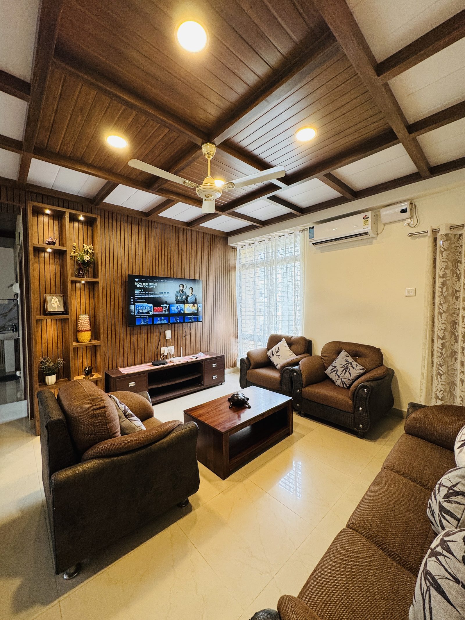 Zodiac Stays, Geminia living room